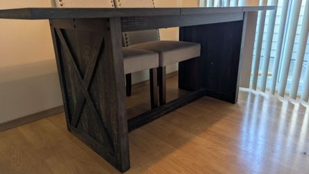 Dining table with 6 chairs