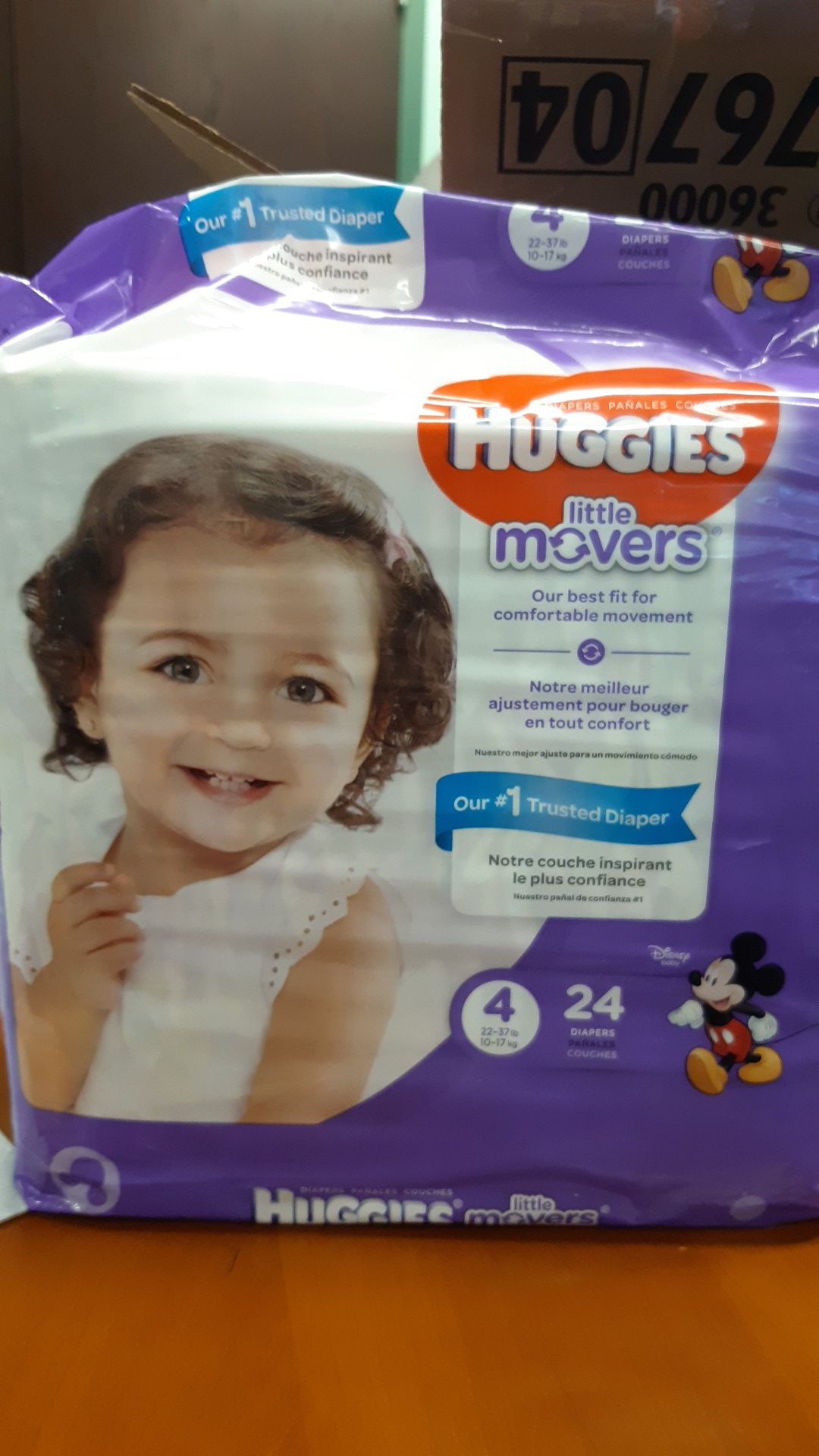 Little size movers huggies diapers 4T 22-37lb 24 diapers