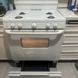 GE Stove White $100