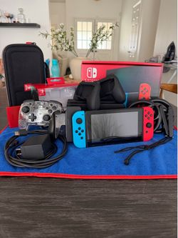 Nintendo Switch Gaming Package