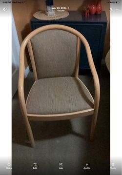 4 dining room chairs Vintage