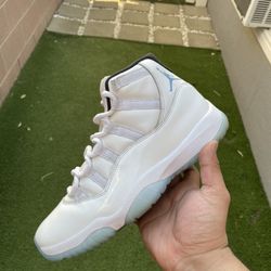 Jordan 11 legend Blue