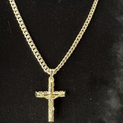 Cuban Chain In Gold Filled With Big Cross