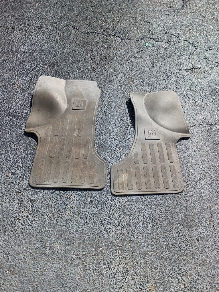 GMC Savannah Floor Mats