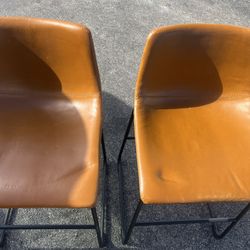 Walker Edison Wasatch 24” Counter Height Bar Stool Set (2) in Whiskey Brown