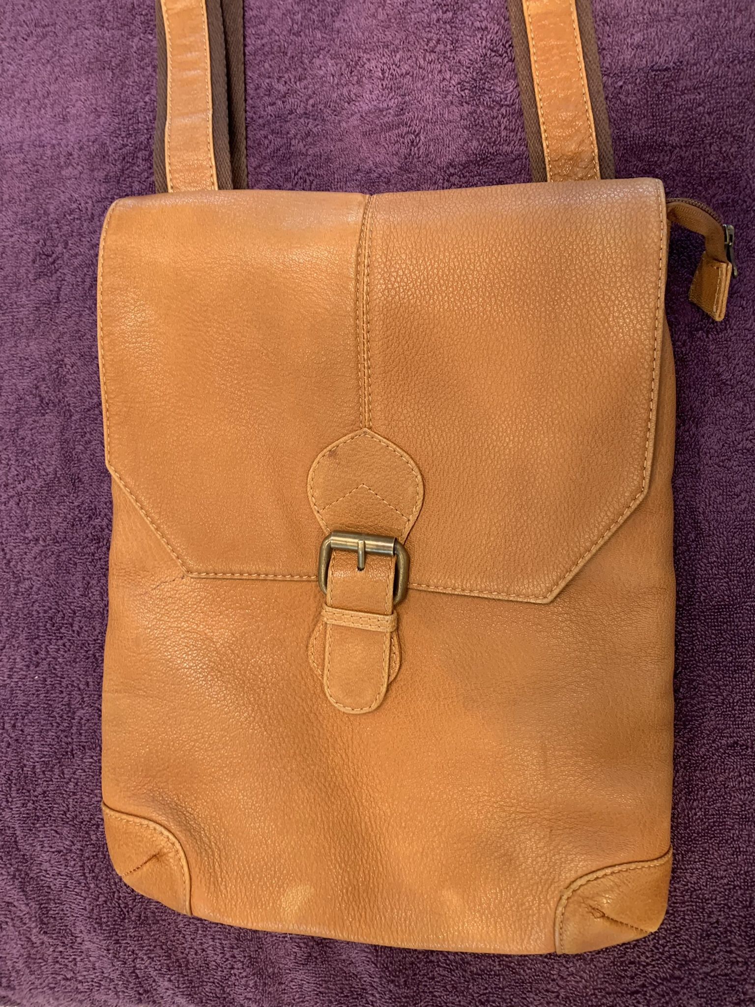 CHOKSEY LEATHER MESSENGER BAG