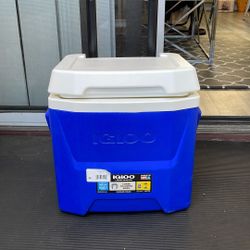 Igloo Ice Cooler