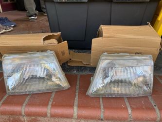 Original headlights right and left side and corner lights right and left  for 1(contact info removed) ford ranger