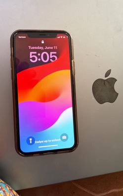 iPhone 11 PRO 256 GB Great Condition With Beautiful Case