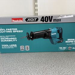 Makita XGT 40V Reciprocal Saw NEW