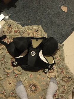 Tackla hockey chest protector size small 8-10 year old