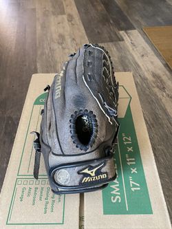 Mizuno Baseball Or Softball Glove