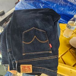 Levis Women's