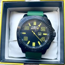 Nuevo 🆕 44mm Invicta Military Style Watch + 📦 