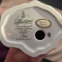 Reflections by Royal Doulton Summers Darling HN 3091