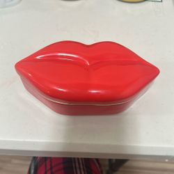 Lips Candle