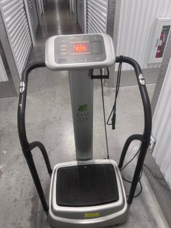 ZAAZ 20K Oscillating Vibration Platform Machine Silver LCD Adjustable Speed.  Used in good condition with normal signs of usage. Location below. 31705