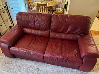 Extendable couch/ electric