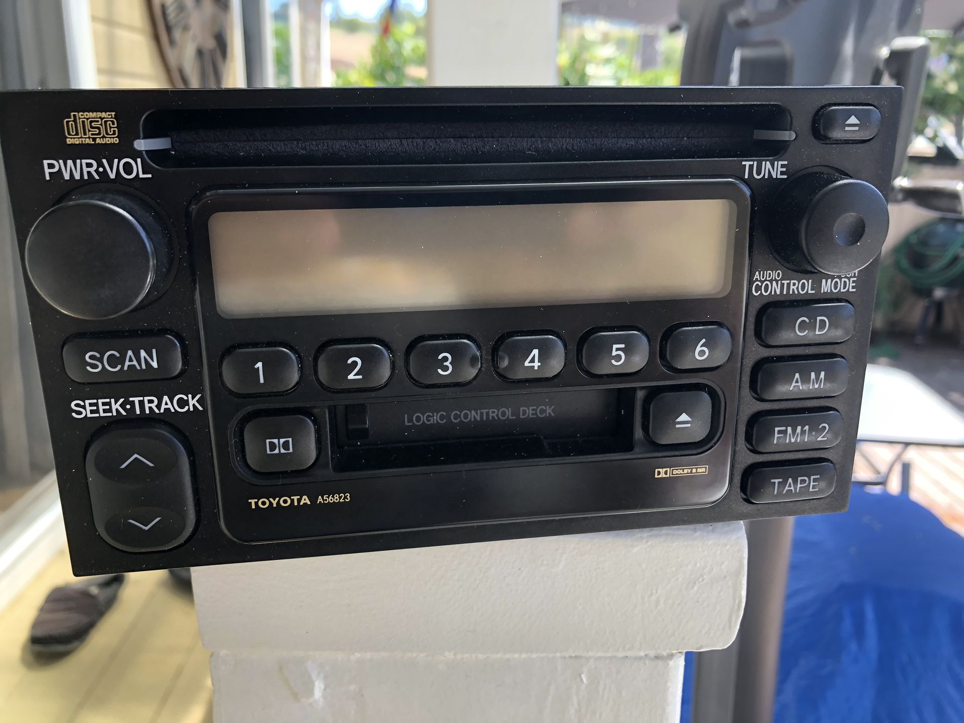 OEM STEREO RADIO CASETTE AND CD PLAYER