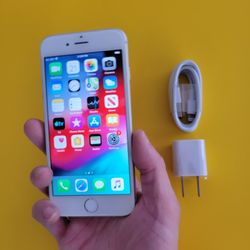 iPhone 6 - UNLOCKED - Like New