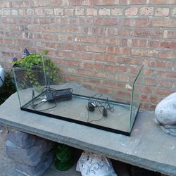 Glass Aquarium Fish  Tank With  Light & Pump 