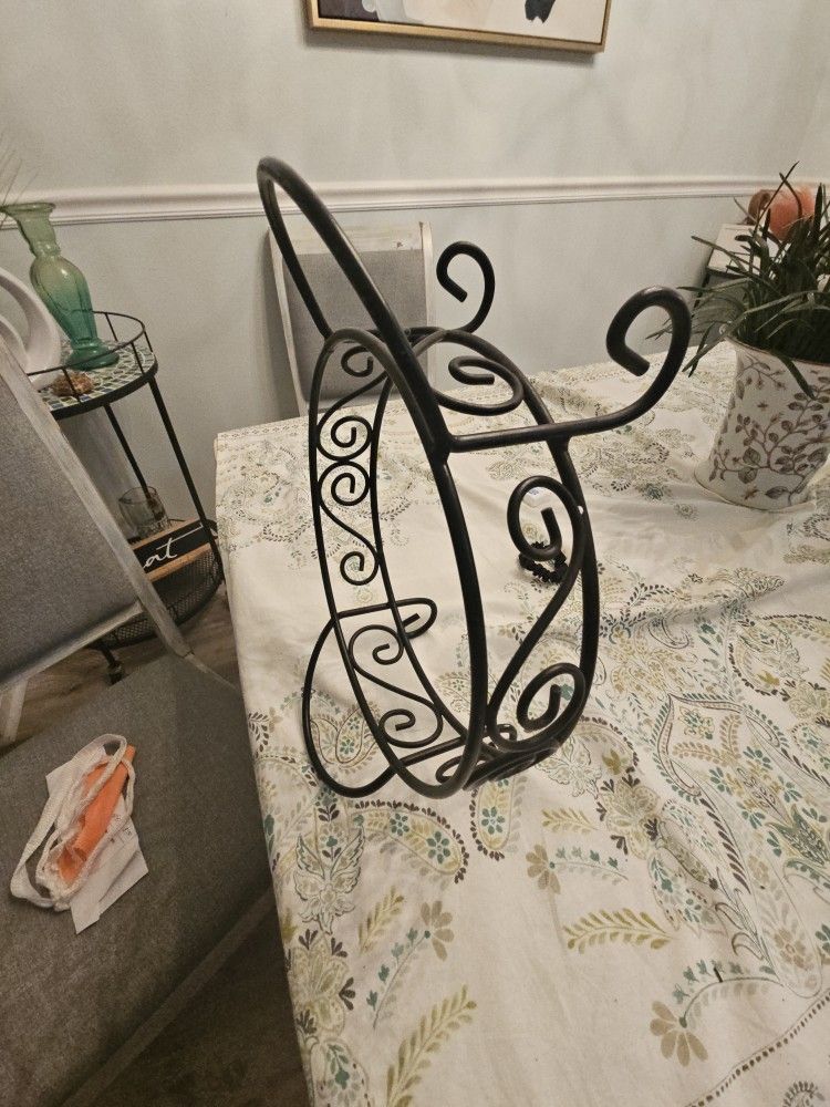 Iron Plant Stand Text For Measurements 10.00