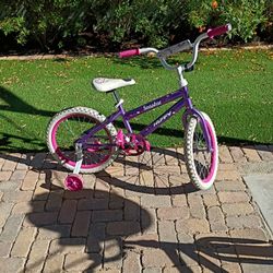 Girls Huffy Seastar Bike With Training Wheels 