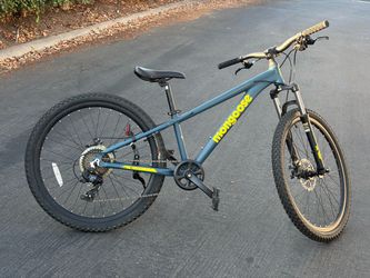 Mongoose 26” switchback sport mountain bike
