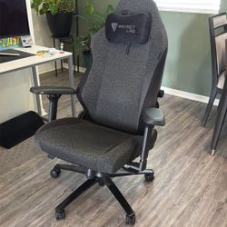 Secret Lab Gaming Chair 