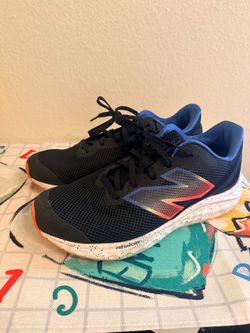 Boys New Balance Shoes Size 7