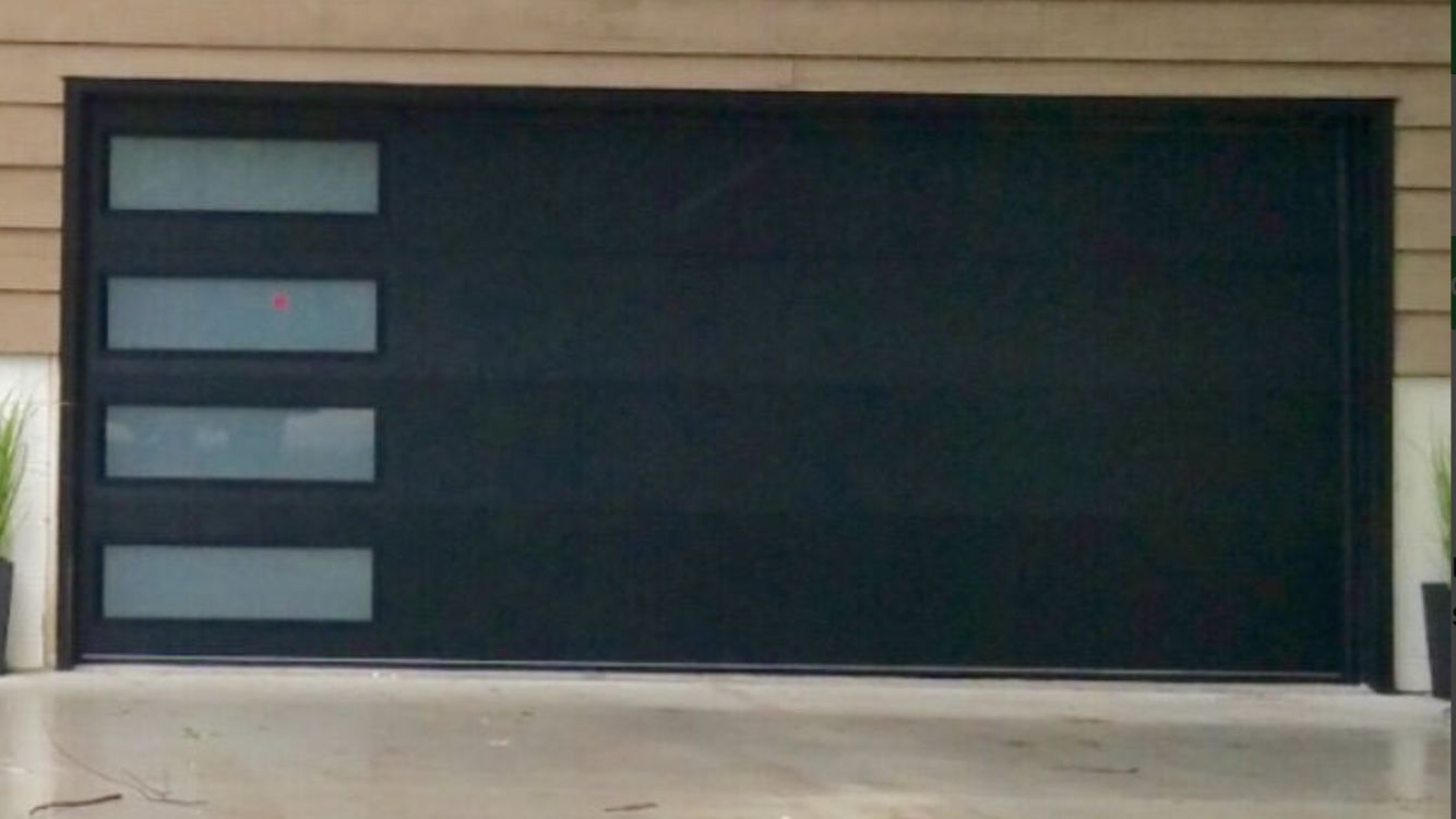 Modern garage door w/ opener