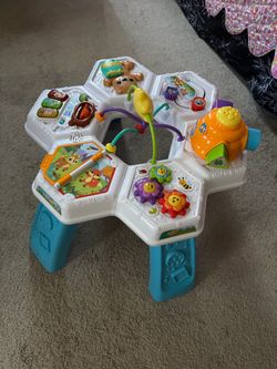 Vtech Buzz and Learn Activity Table