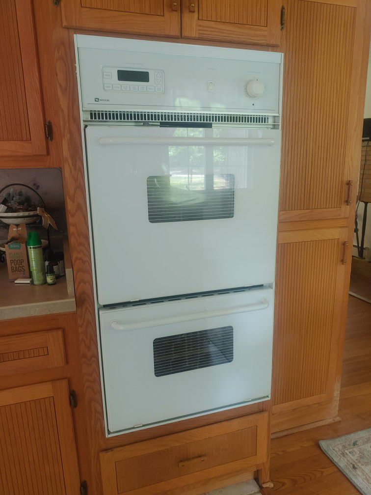 Maytag. Double Oven