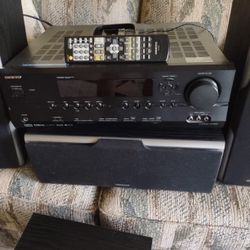 Onkyo Surround Sound Receiver With 8 Speakers