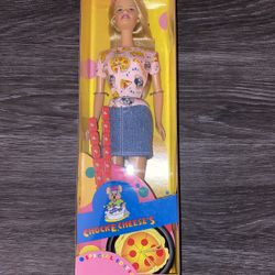 Chuck E. Cheese Barbie Doll Special Edition 2000.