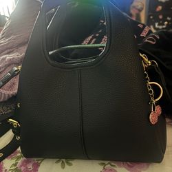 Black Purse 