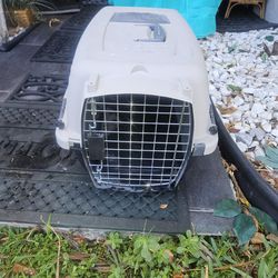 SMALL HARD PET CARRYING CAGE