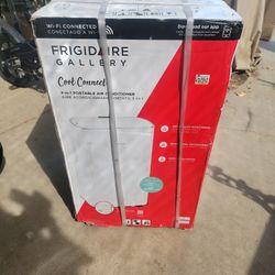 FRIGIDAIRE 10,500 BTU (DOE) PORTABLE AIR CONDITIONER WITH DEHUMIDIFIER IN WHITE WITH WI-FI COOLS 450 SQ. FT.