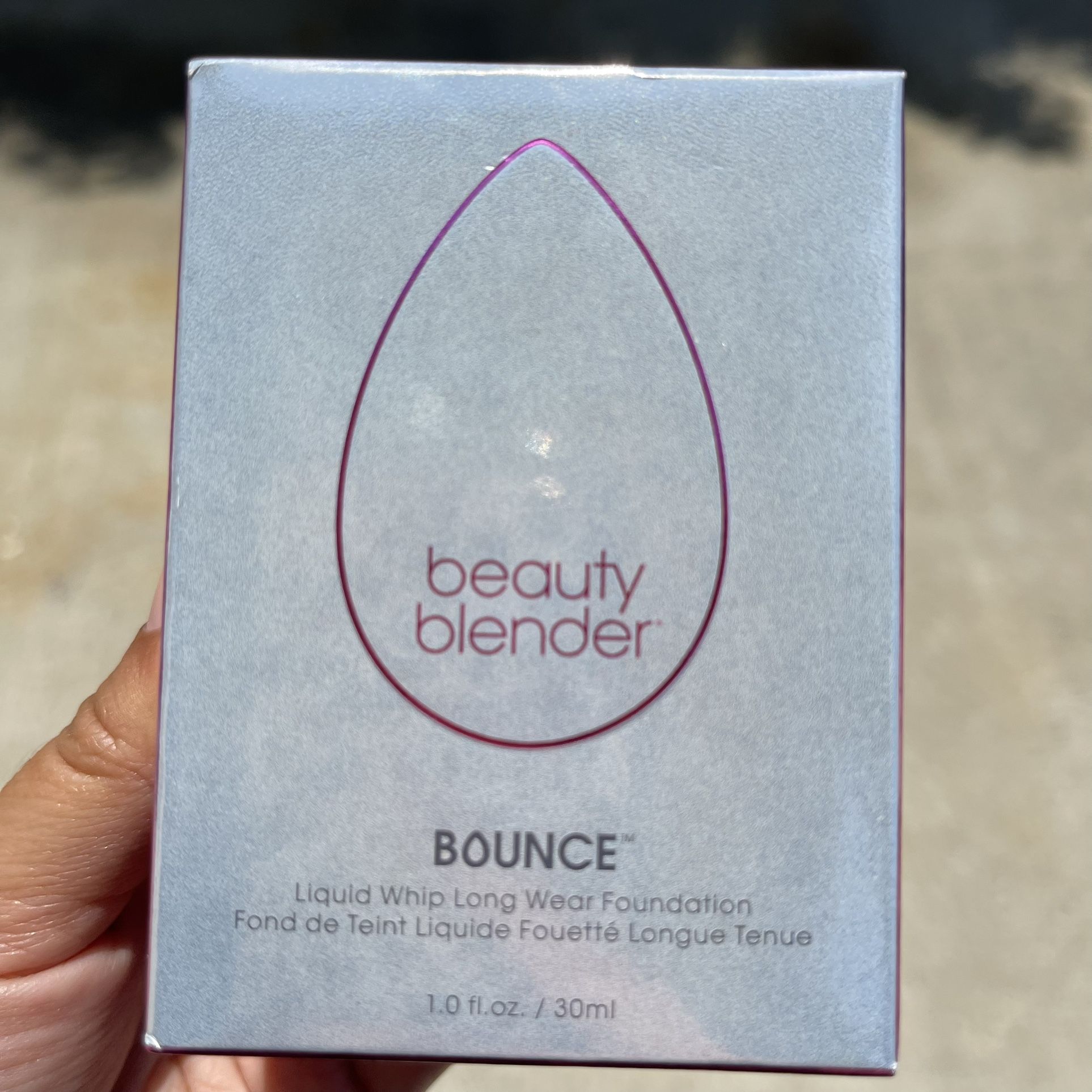 New Beauty Blender Bounce Blend 1.00C Foundation