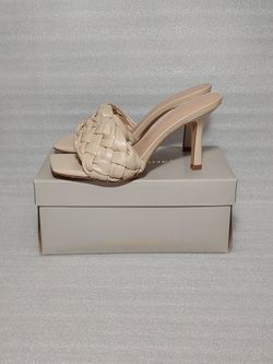 Marc Fisher Sandals Heels Slides. New In Box. Beige. Size 8.5 women's shoes