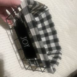 “Joy” Basket 