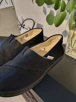 Girl shoes