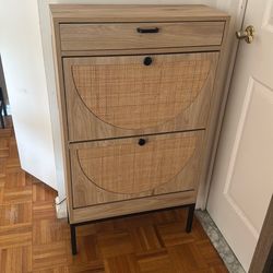 Shoe storage good condition