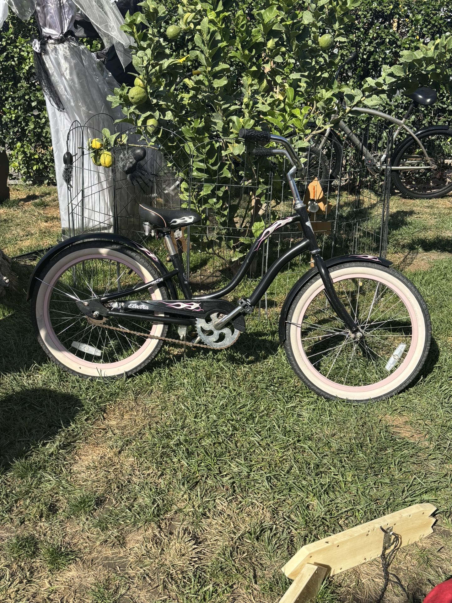 20 INCH ELECTRA BEACH CRUISER