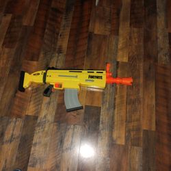 Its Used. Fornite Nerf Gun Darts. Color Yellow Orange Black And Gray