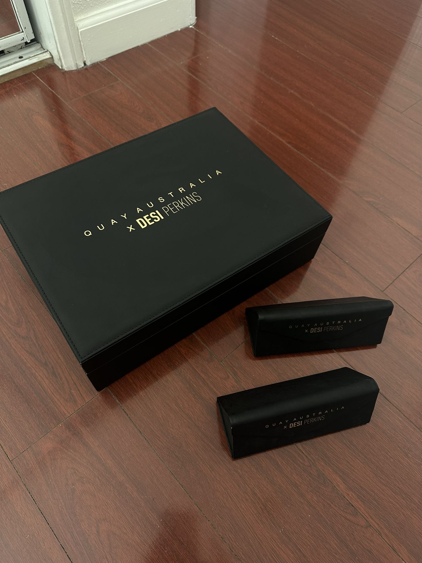 Quay X Desi Perkins Collectors Sunglasses Case Holder