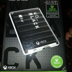 Western Digital BLACK P10 Game Drive for Xbox 2TB External USB 3.2 Gen 1 Portable Hard Drive - Black With White Trim: Compatible with Xbox Series S/X