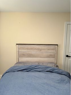 Free - Full size bed frame / mattress / box spring/ dresser