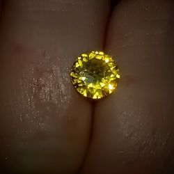 2.3ct Vvs1 Brilliant Cut Golden Heliodor Gemstone
