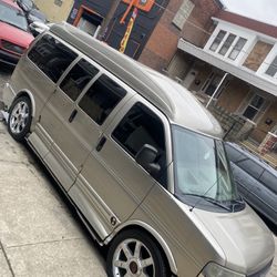 2004 Chevrolet Express